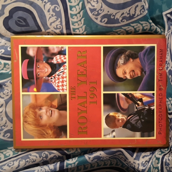 Book - Picture 1 of 6